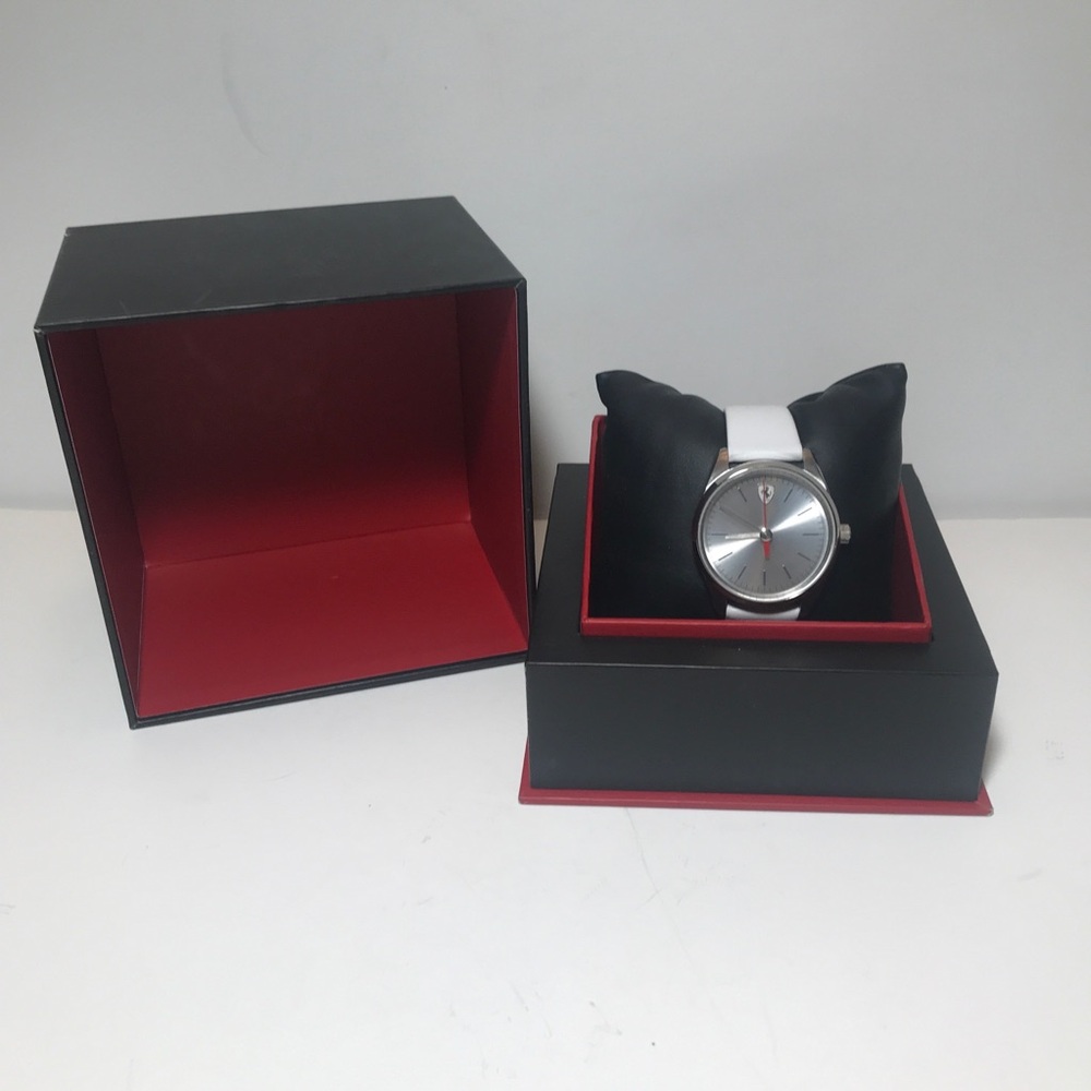 Women’s Ferrari Scuderia Wristwatch Bone Leather Band 35mm 3ATM W/Box Paper